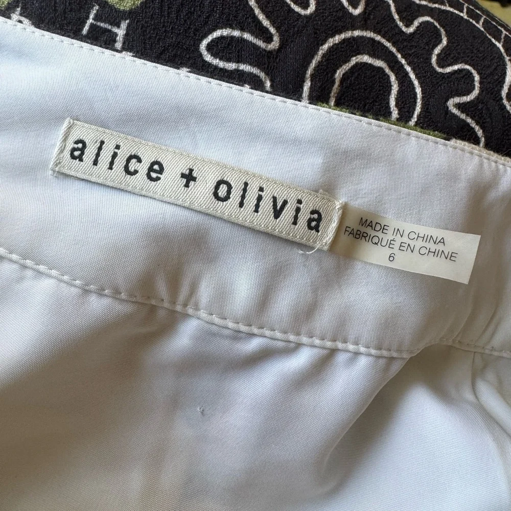 Alice + Olivia make bold